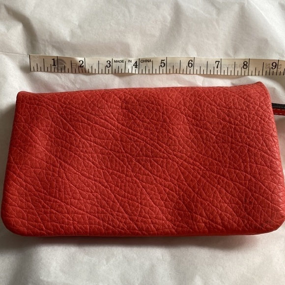 Nine West coral over the shoulder purse that can be turned into a wristlet. - Picture 8 of 10
